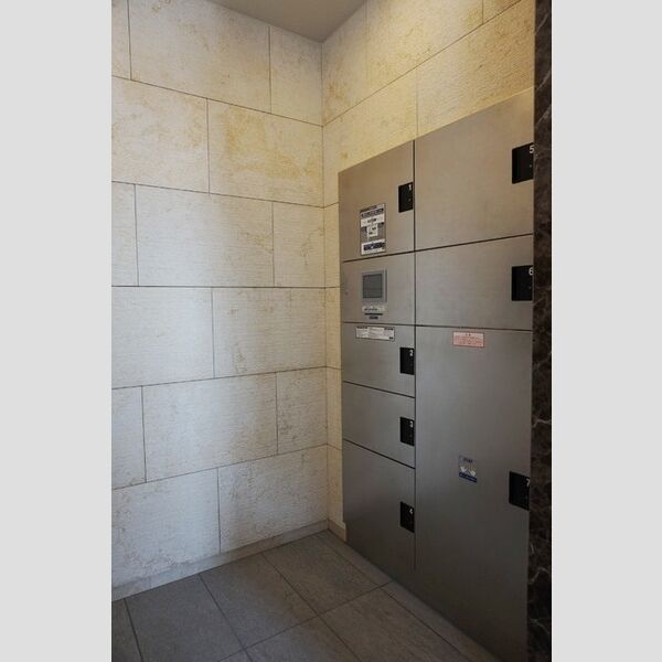 現地周辺 (宅配ボックス)