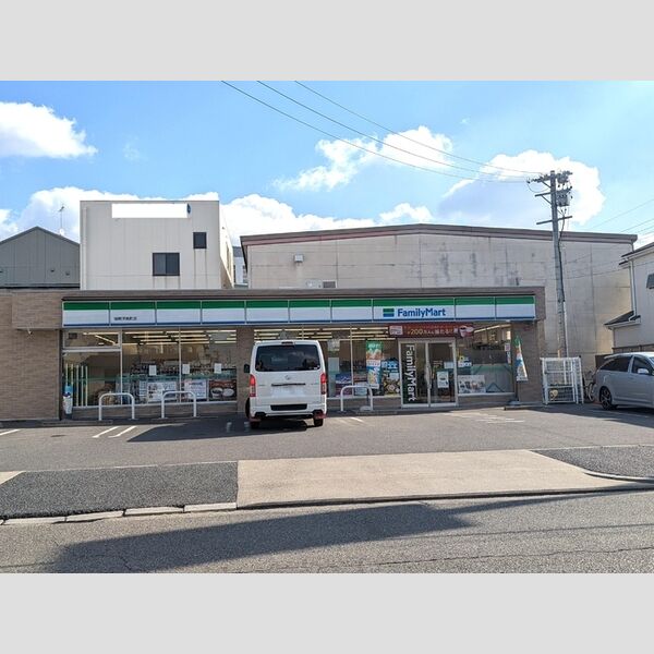 現地周辺 (ファミリーマート瑞穂浮島町店)