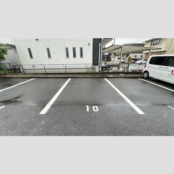 駐車場 (駐車場)