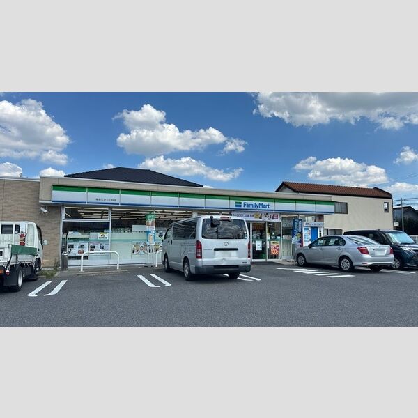 現地周辺 (ファミリーマート楠あじま三丁目店)