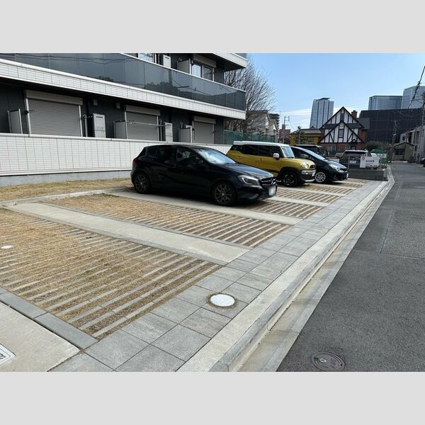 駐車場 (駐車場)