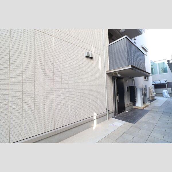 エントランス (エントランス)