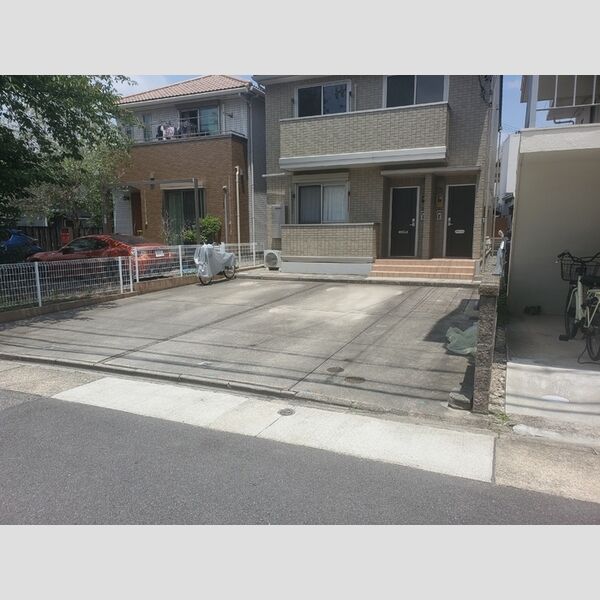 駐車場 (縦列駐車場)