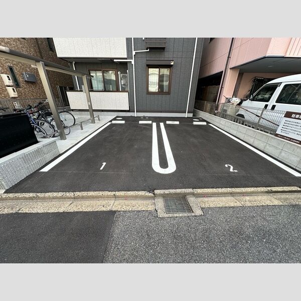 駐車場 (駐車場)