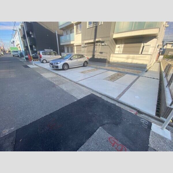 駐車場 (駐車場)
