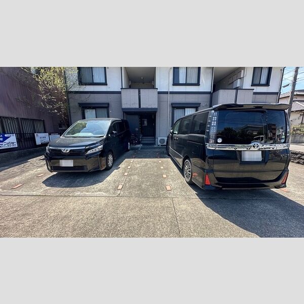 駐車場 (駐車場)
