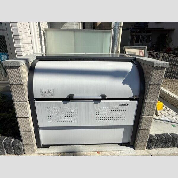 現地周辺 (ダストボックス)