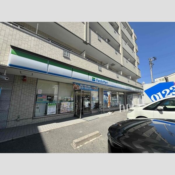 現地周辺 (ファミリーマート昭和狭間町店)