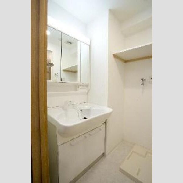 洗面所 (洗面室)