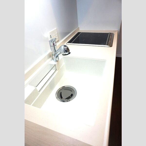 その他 (シンク内も人造大理石です!)