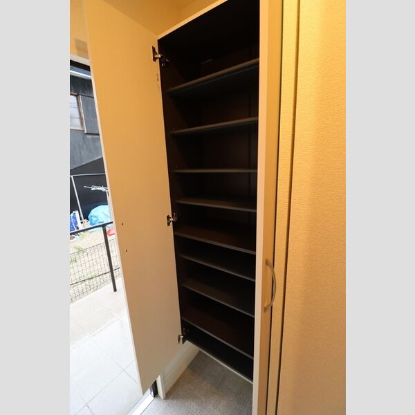 玄関 (シューズボックス)