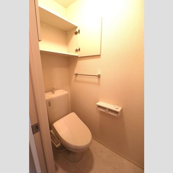 トイレ (温水洗浄暖房便座)