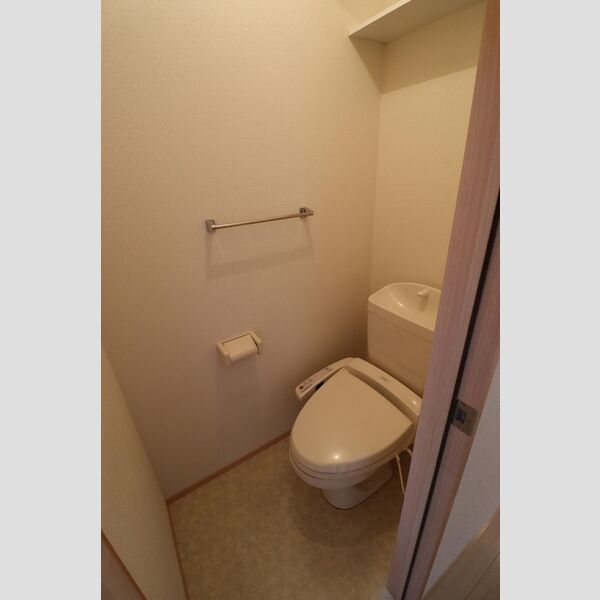 トイレ (温水洗浄暖房便座)