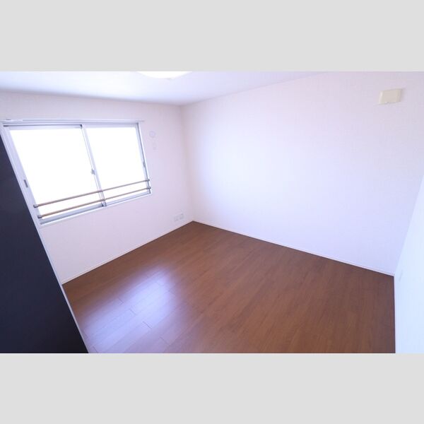 その他 (北側洋室)