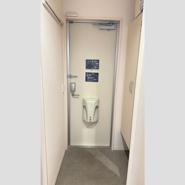 玄関 (玄関)