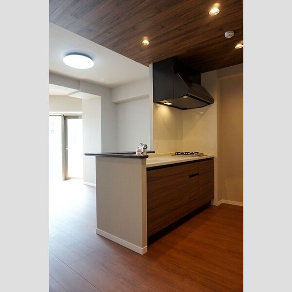 キッチン (システムキッチン)