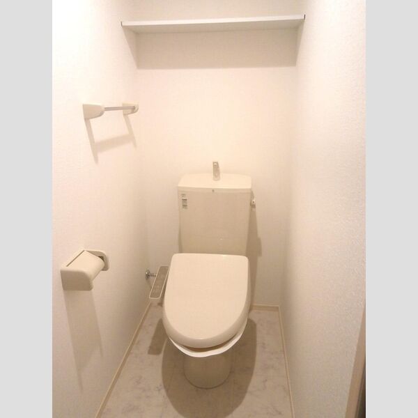 トイレ (温水洗浄暖房便座)