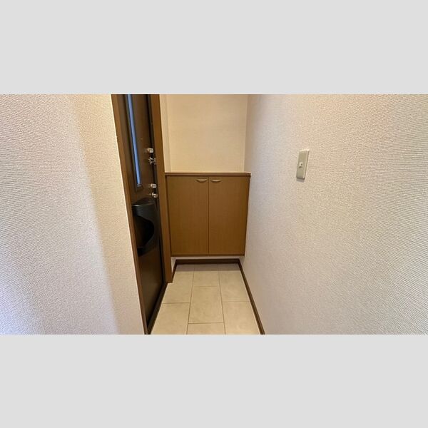 玄関 (玄関)