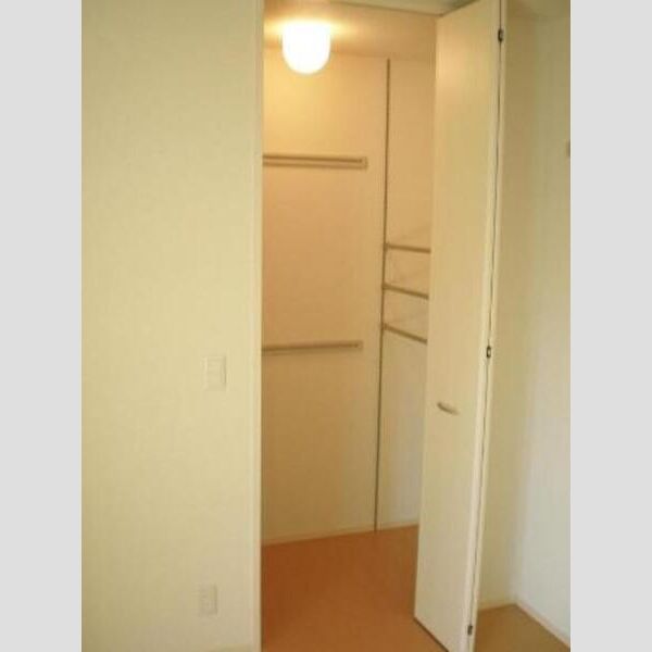 収納 (ウォークインクローゼット)