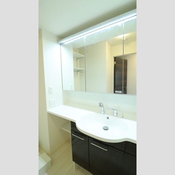 洗面所 (洗面室)