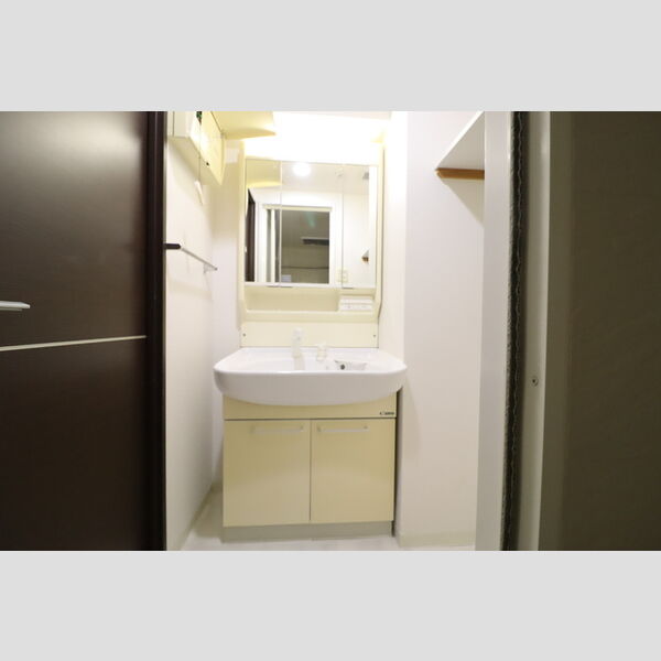 洗面所 (洗面室)