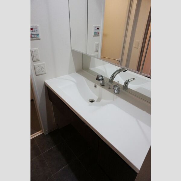 洗面所 (ワイドカウンタータイプ)