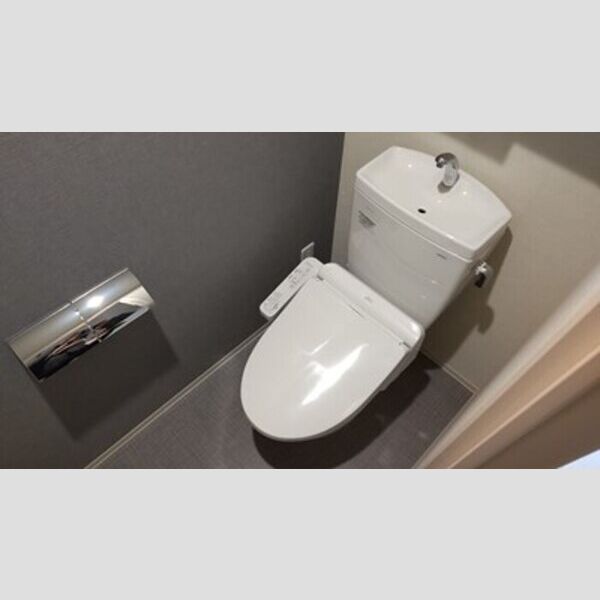 トイレ (温水洗浄暖房便座)