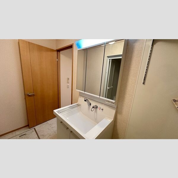 洗面所 (洗面室)