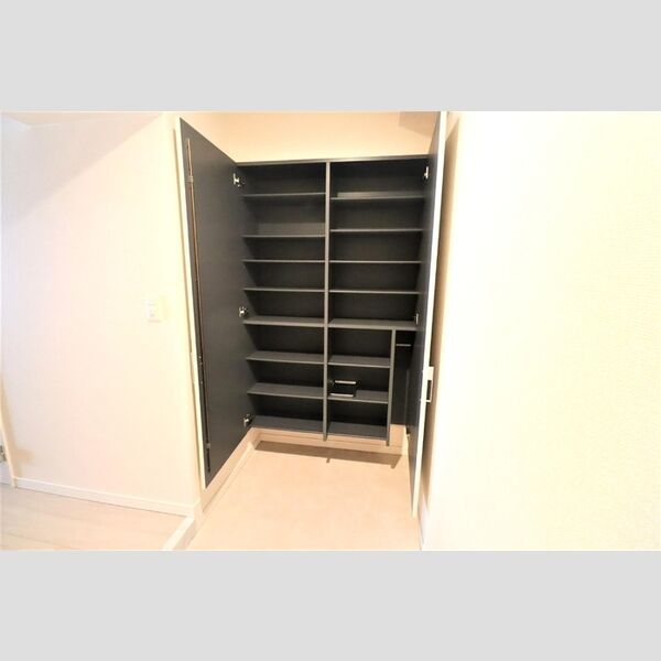 収納 (シューズボックス)