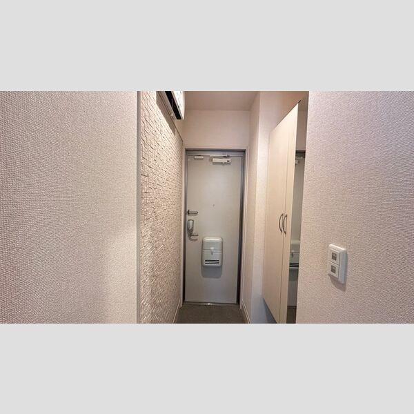 玄関 (玄関)