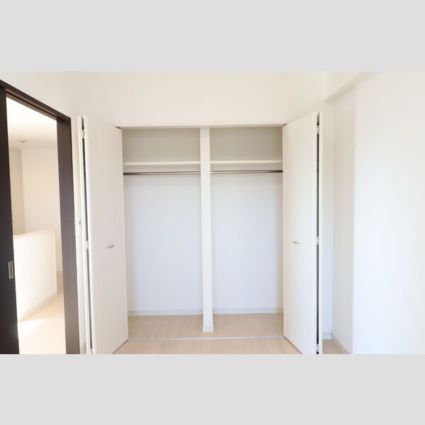 その他 (南側洋室クローゼット)