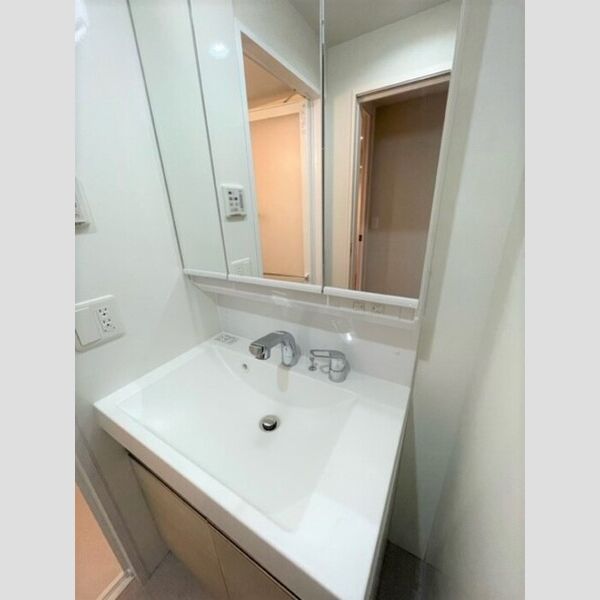 洗面所 (洗面室)