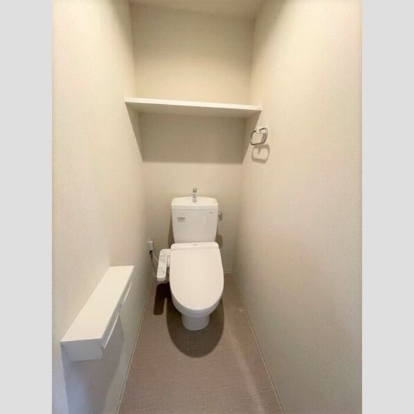 トイレ (温水洗浄暖房便座)