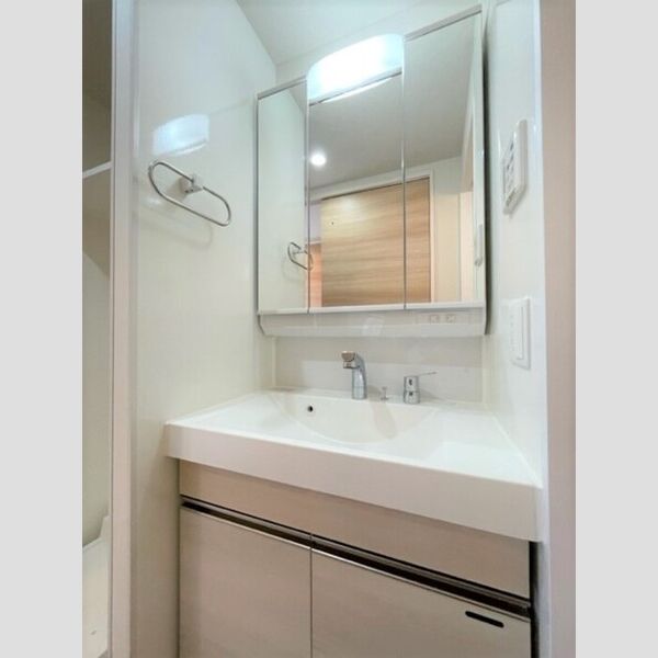 洗面所 (洗面室)