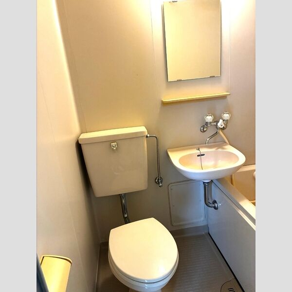 トイレ (洗面台付ユニットバス)