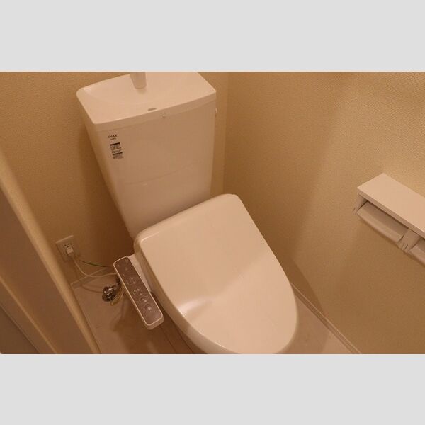 トイレ (温水洗浄暖房便座)