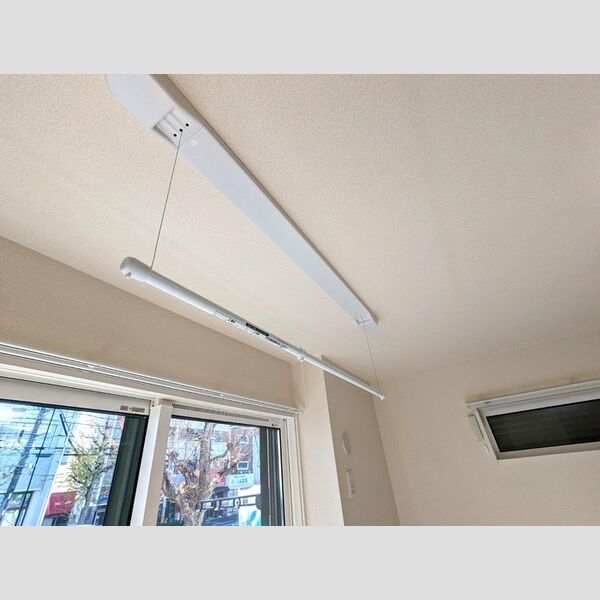 その他設備 (室内物干し)