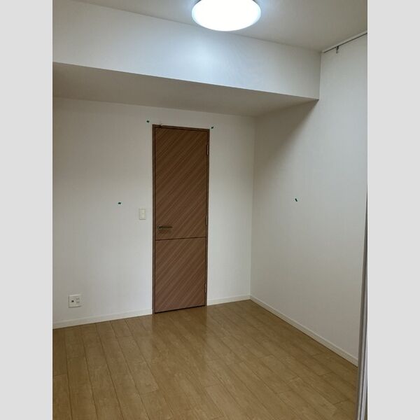 その他 (洋室)