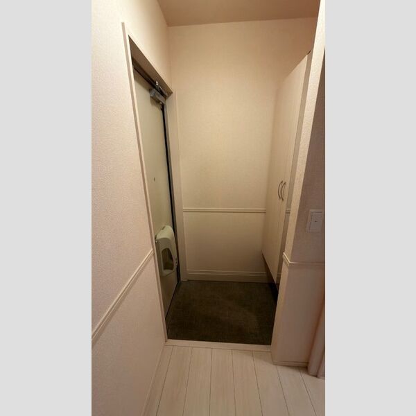 玄関 (玄関)
