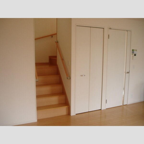 その他 (階段・収納)