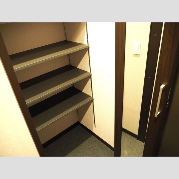 その他 (シューズクローク)