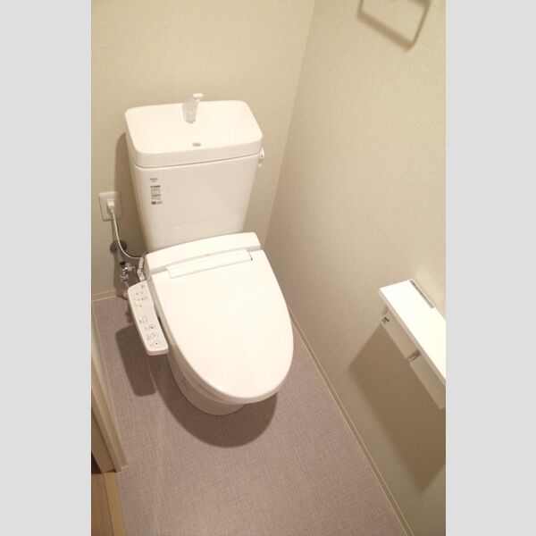 トイレ (温水洗浄暖房便座)