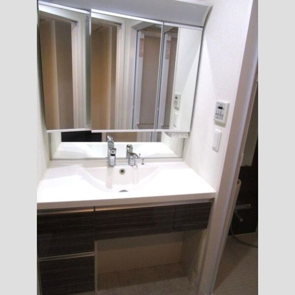 洗面所 (洗面室)