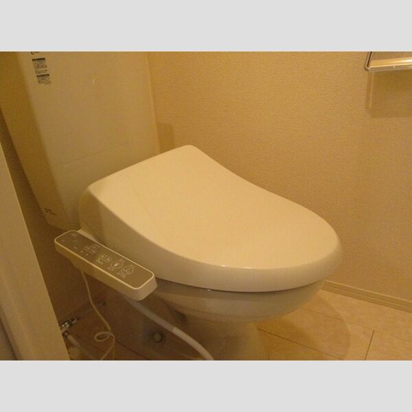 トイレ (温水洗浄暖房便座)