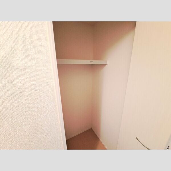 収納 (物入)