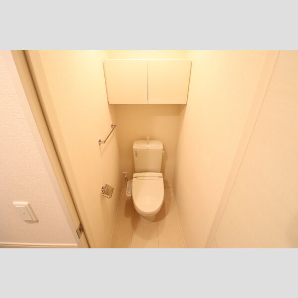 トイレ (温水洗浄暖房便座)