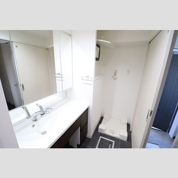 洗面所 (洗面室)