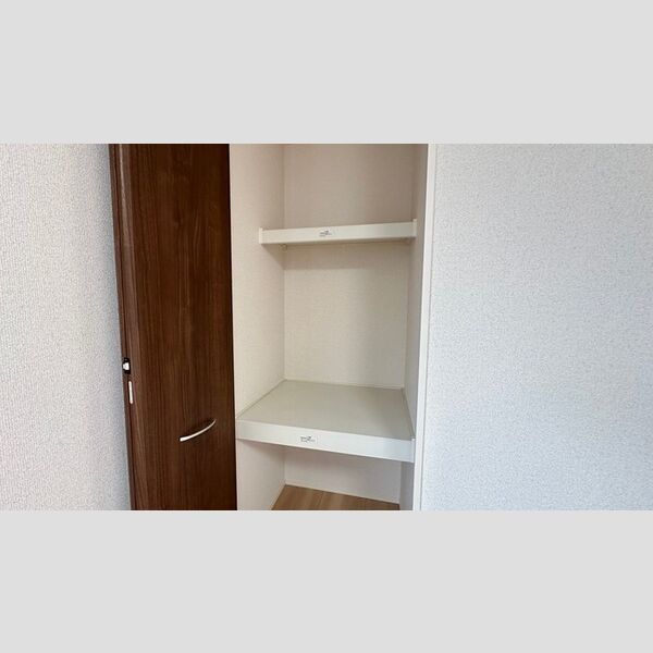収納 (収納)