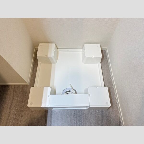 洗面所 (洗濯機置き場)