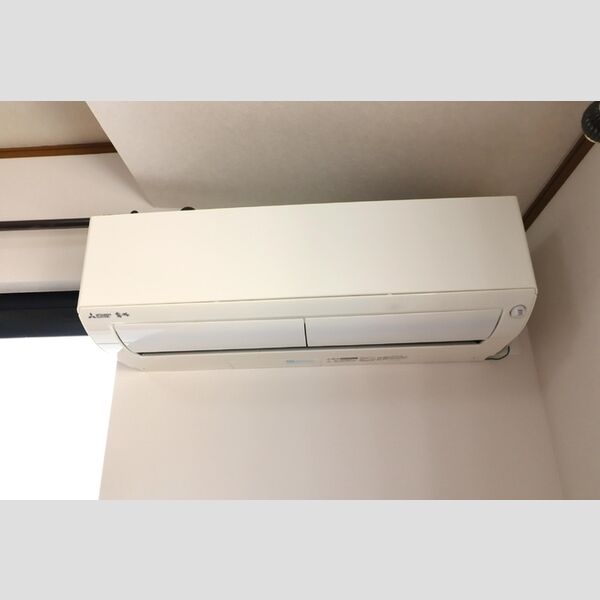 その他設備 (エアコン(4台))